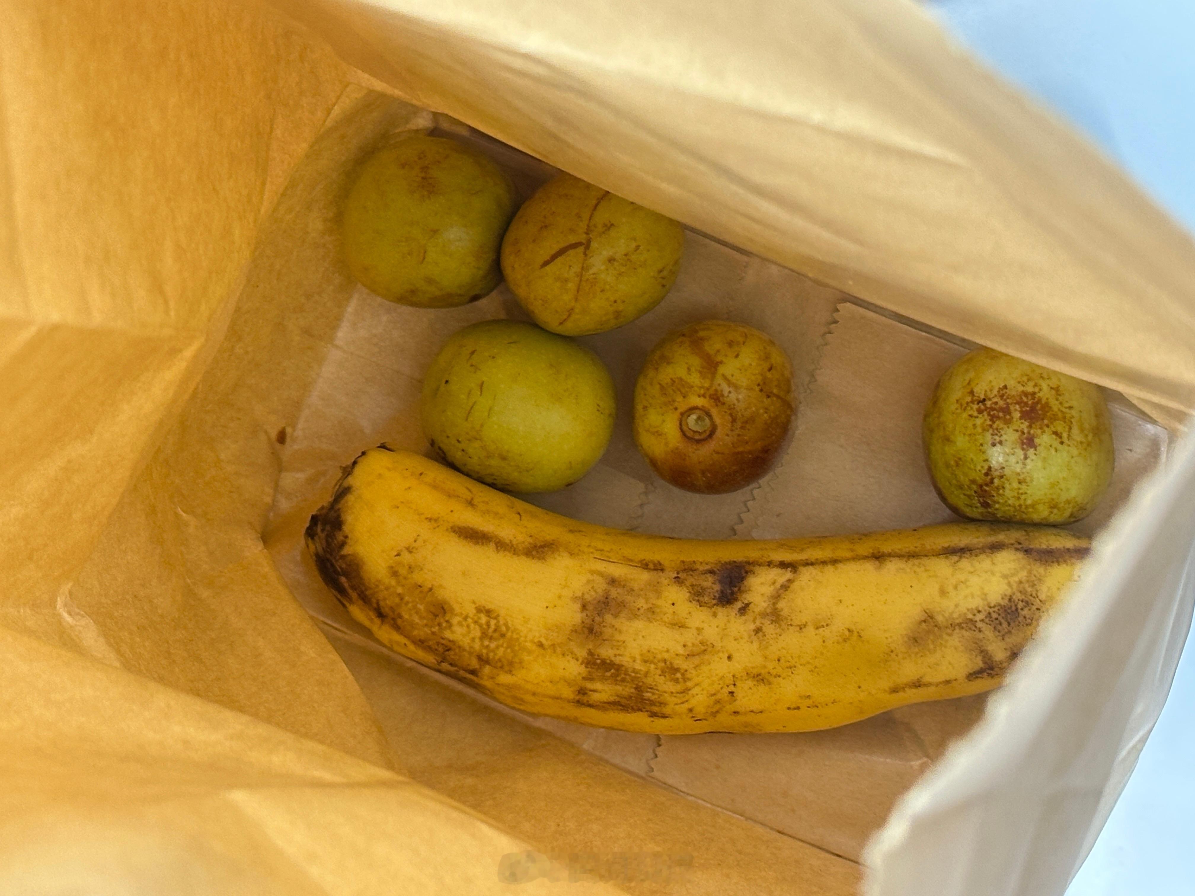 [哆啦A梦害怕]汽车的小伙伴把香蕉和冬枣放一起给我吃还好我平时上网多 这两一起可