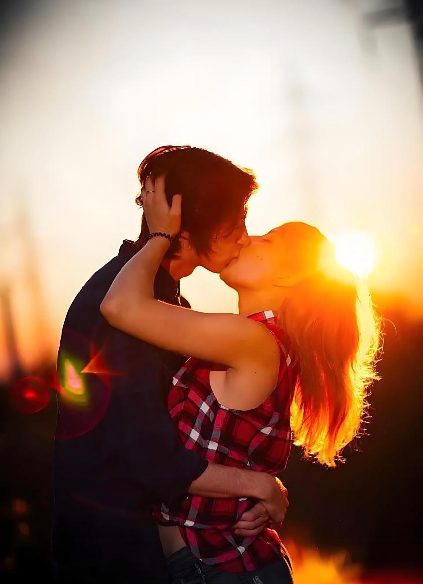 “婚姻是长期的皮肉生意”
不要怀疑，你没看错
这话是刘震云说的，虽然很刺心