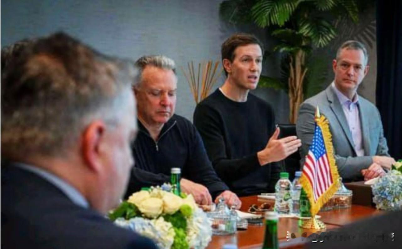 【俄美乌三方首次磋商气氛融洽】
    综合多家媒体报道，俄乌冲突阿布扎比会谈分