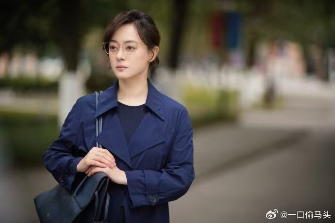 孙俪演的时候也咯噔了一下新剧碰到夏燚。瞬间梦回当年的夏刈，本人都坦言演的时候咯噔