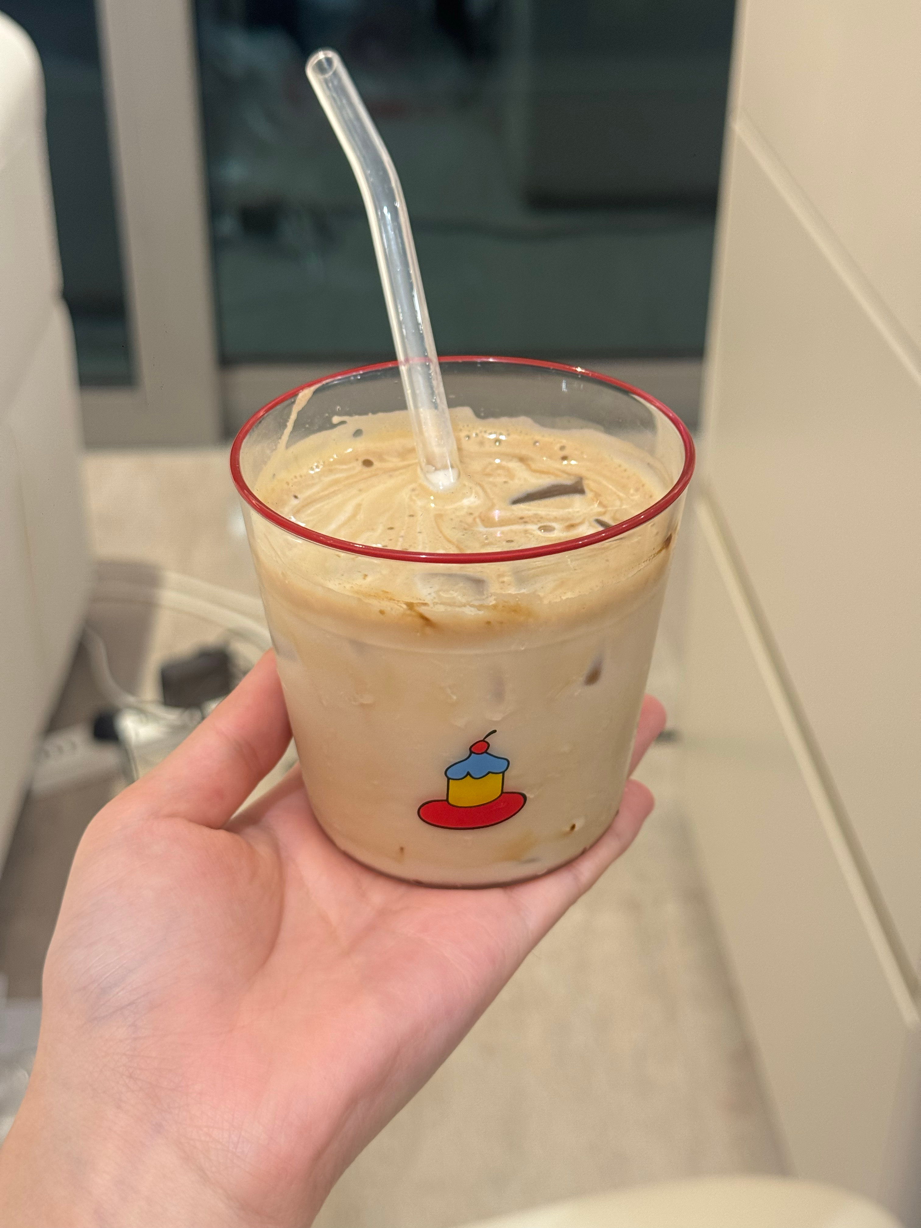 自从自己在家做生椰拿铁之后感觉特别方便啊啊啊啊啊啊啊啊啊！！！主要是很简单  而