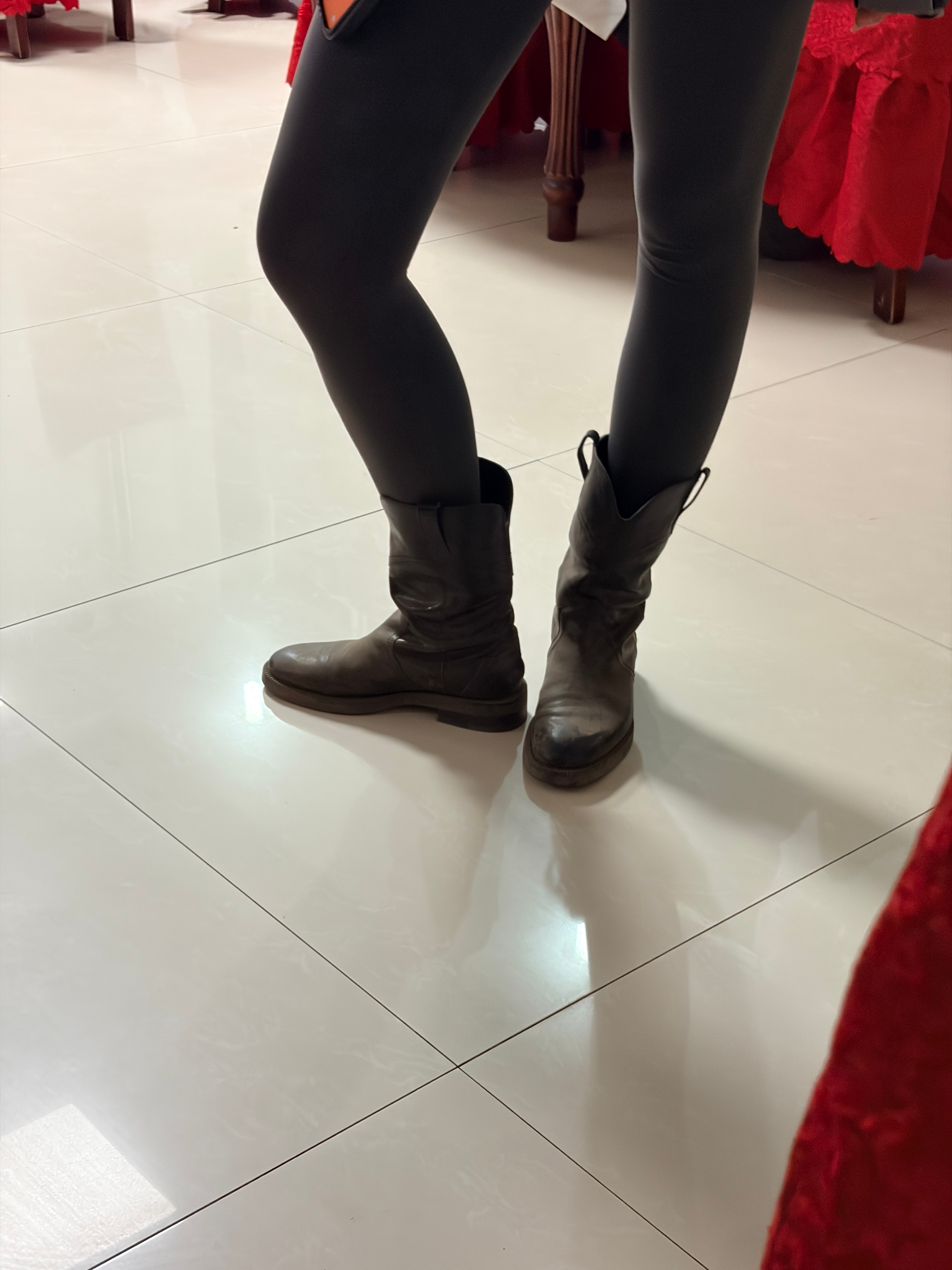给大家看看早上6点醒，高强度干了13小时的伙伴们！  ​​​