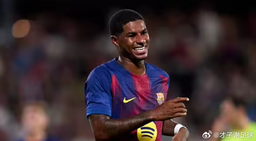 据ESPN报道，曼联对拉什福德在巴塞罗那的处境感到淡定，并且相信，如果这家西甲豪