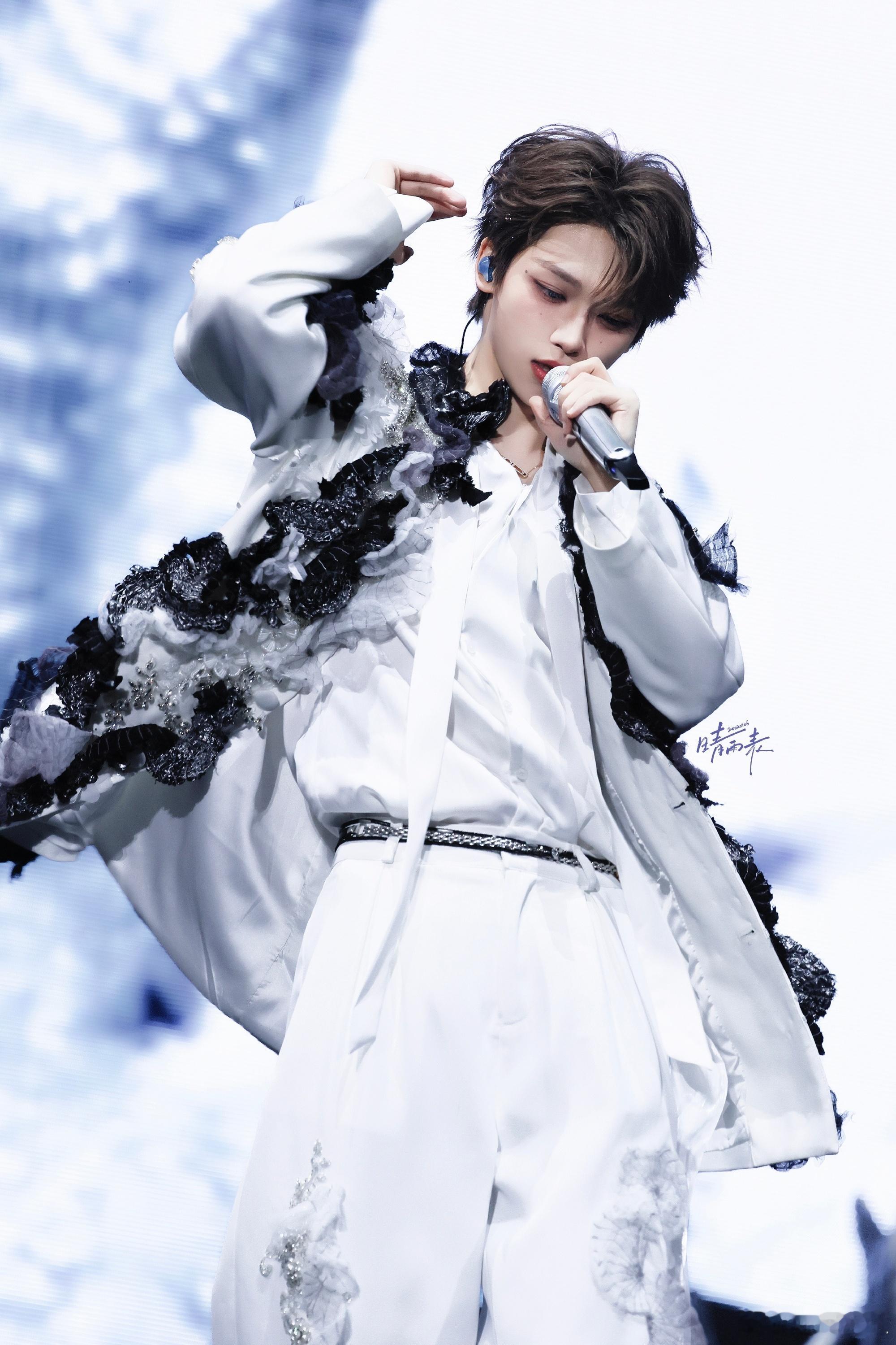 梓渝 耍帅的小孩子 