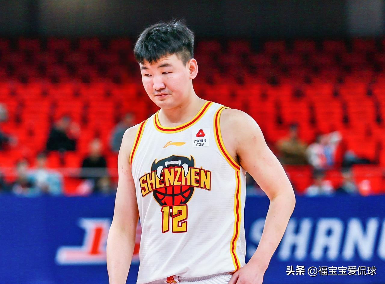 突发换帅！战绩不俗的郑永刚离任，功勋助教顾全接任深圳主帅，这也太意外了吧？

C