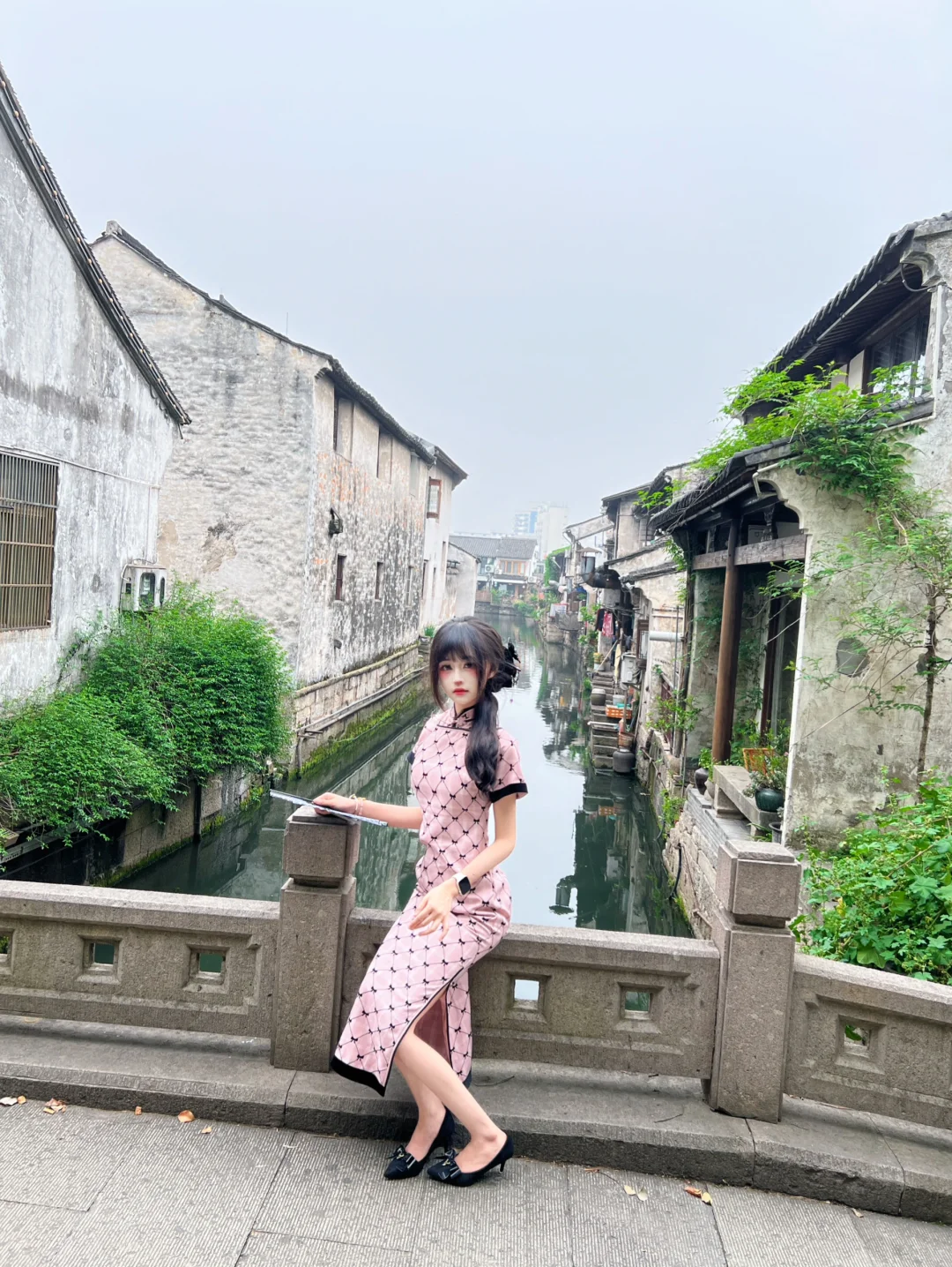 买到了好特别的旗袍。我爱绍兴💕