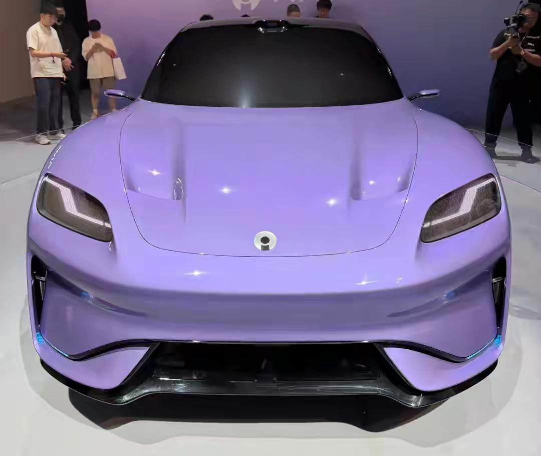AIVA横空出世！赛力斯系打造全新AI汽车品牌，“先有AI再有车”靠谱吗

 