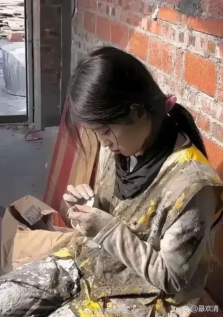 工‏‎地上看到的那﻿一⁠⁠幕⁠﻿，真﻿‎⁠的惊‏到了。希望不‏‏是⁠‎摆拍⁠⁠。