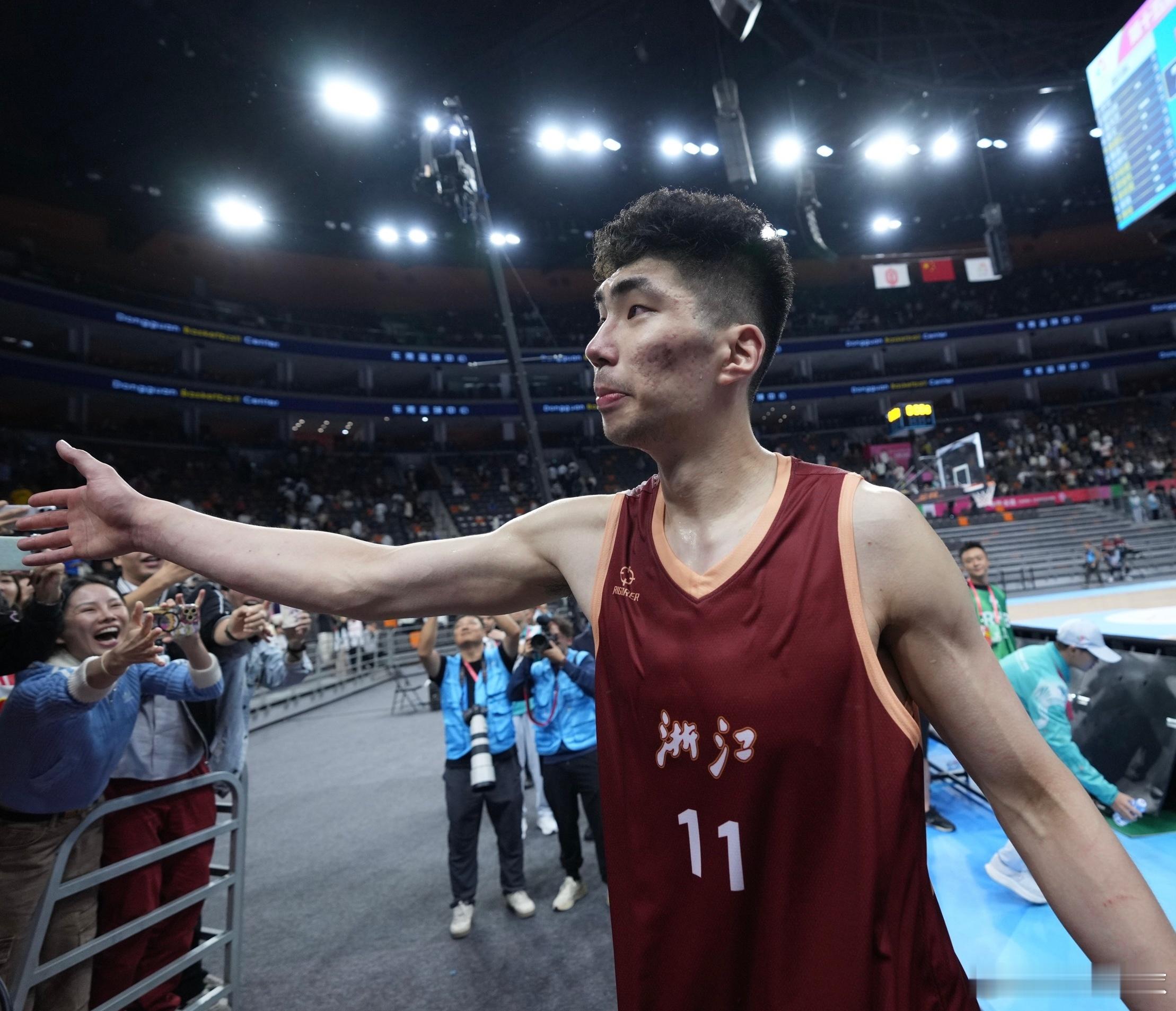 有些遗憾啊，余嘉豪目前已返回西班牙，将无缘全运会金牌争夺战，看起来是提前就定好的