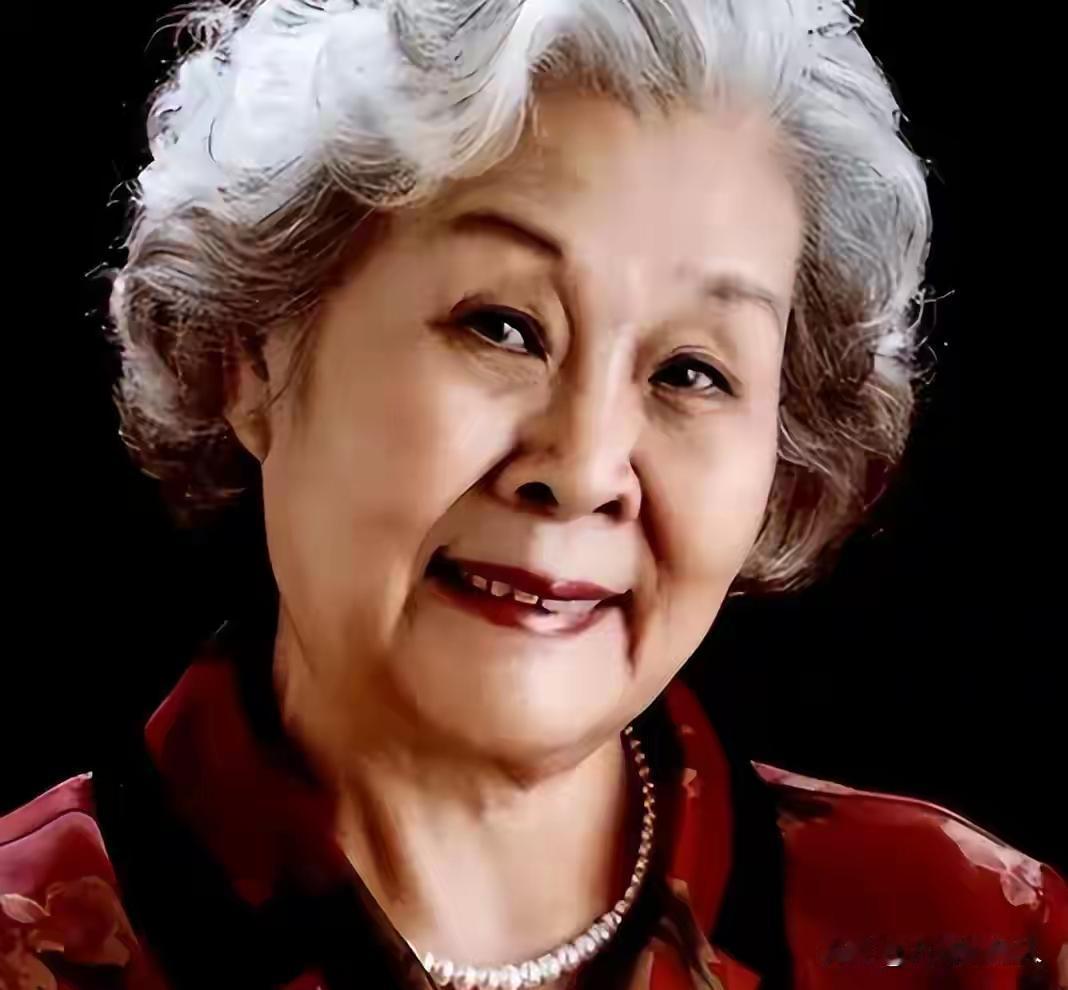 家里有娘才叫幸福
这句话里有几重意思
①不论50，60，还是70，80岁，家里有