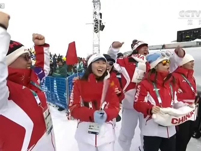 前天徐梦桃成功卫冕金牌，全网瞬间沸腾，都夸她是妥妥的人生赢家。可谁能料到，仅仅两