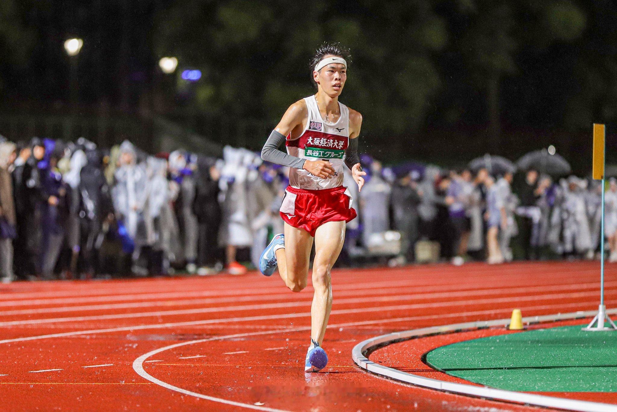 内尾射光矢 很有个性的名字 | 10000米 30:09.46田径 10000米