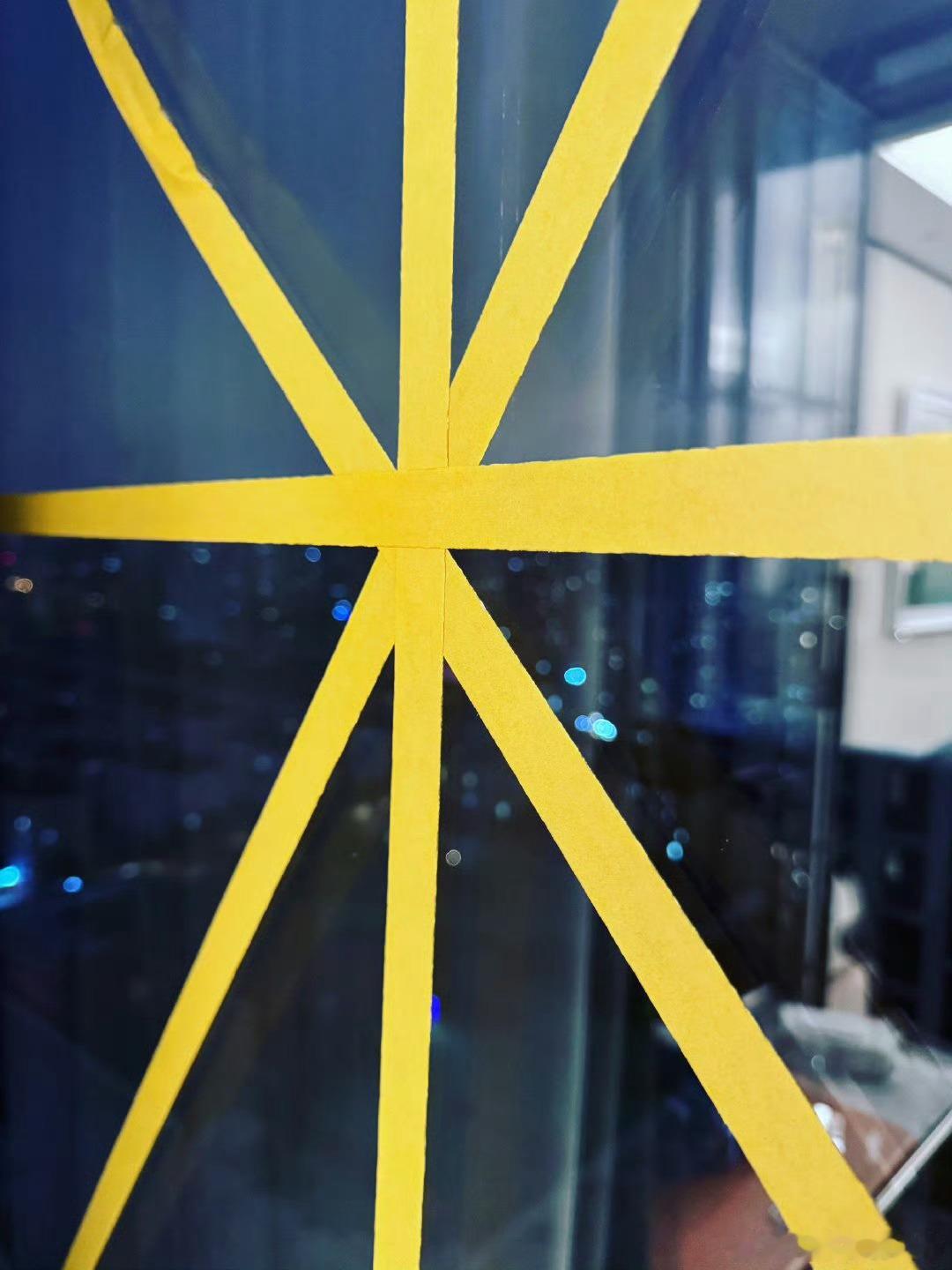上海台风，之前在深圳遇到过一次台风，当时在酒店里全天不敢出去，台风过后不到2小时
