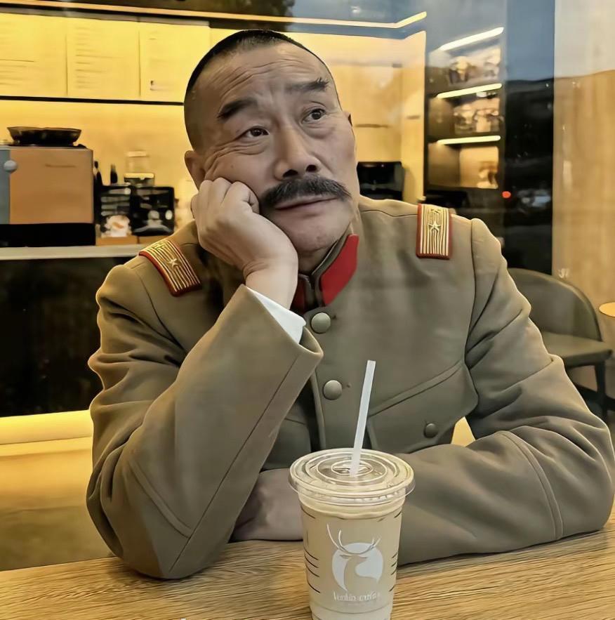 偶遇帅爷，他连日本人的债都赖，会不会买瑞幸咖啡不付钱，吃霸王餐呢？瑞幸咖啡 张作