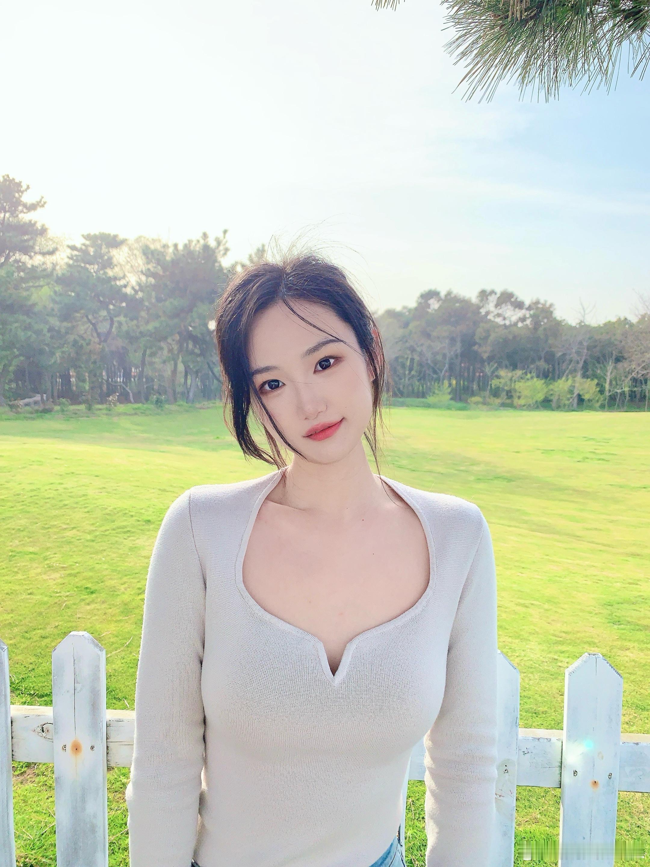 夏天真的到啦～[照相机] #张张和思思的日常# ​​​
