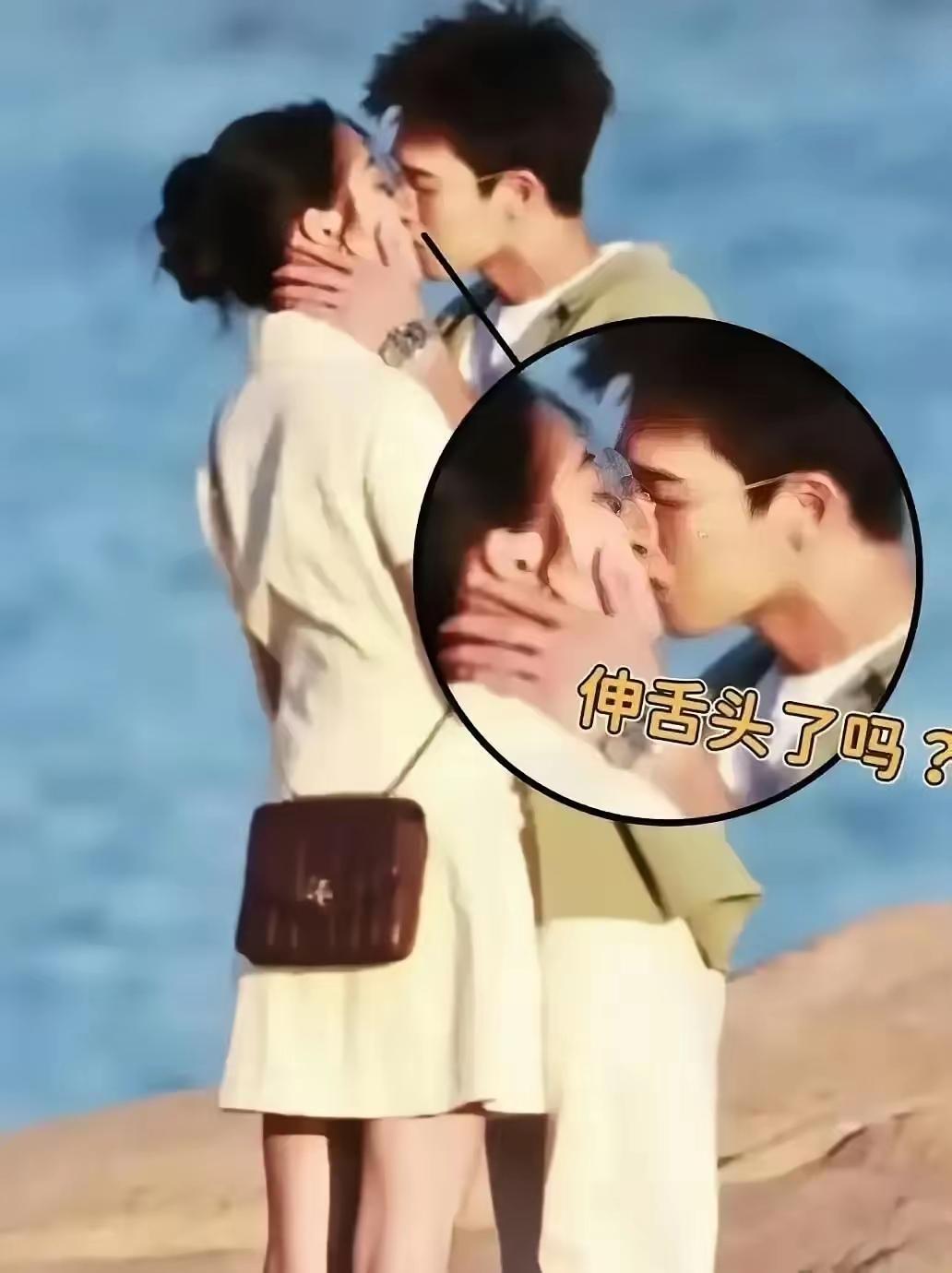 关晓彤在片场主动凑近男演员的花絮一出来，评论区吵翻了。有人说“早该这样”，也有人