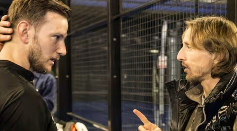 已经退役的拉基蒂奇在米兰城参加了一场板式网球，完成了自己的跨界首秀，目前在米兰效