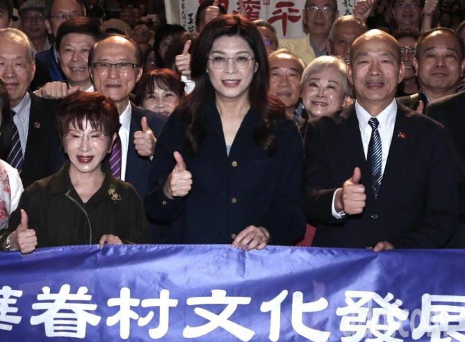 你以为台湾的老兵，仅仅是那个在眷村里下棋的老头吗？大错特错，他们手里握着民进党最