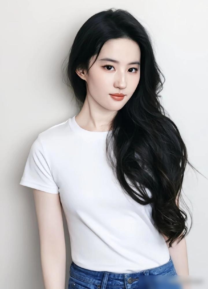“仙女”刘亦菲，根本不是凡人不敢亵渎，是品牌方在跪求她！这你敢信？
路易威登跟