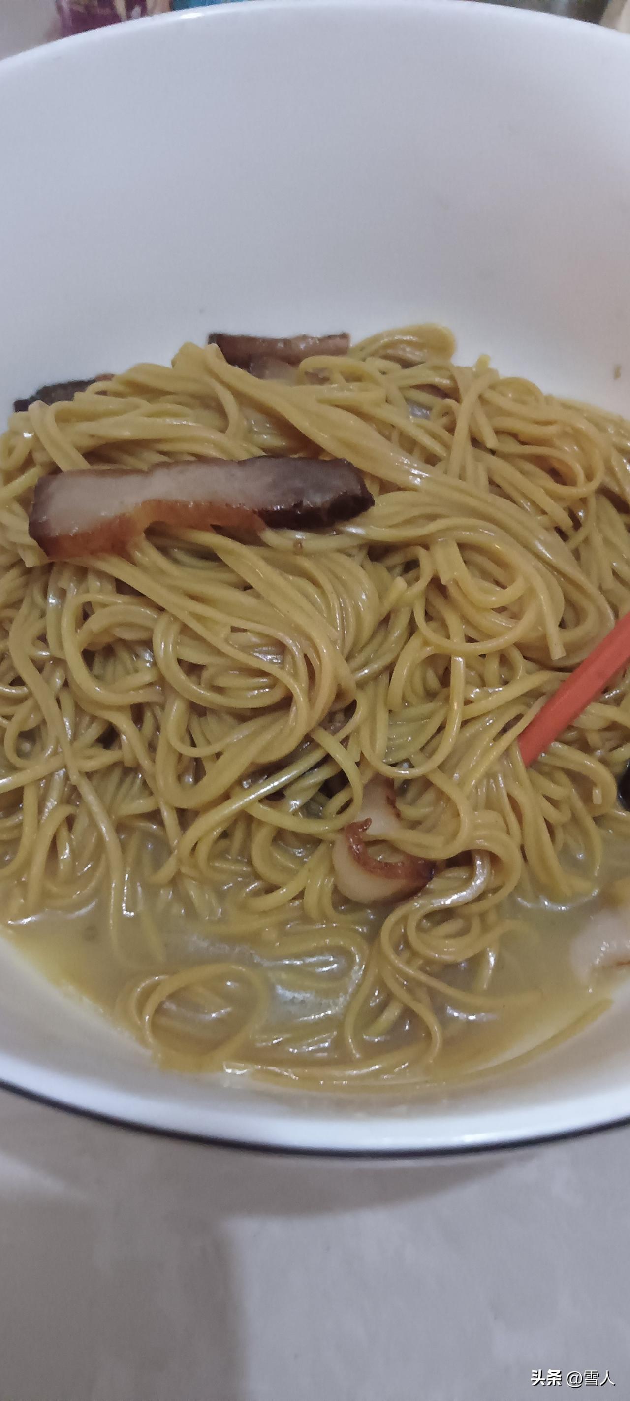 别被“碳水脸”套路，好好吃饭从来都不丢人，笔者个人看法：最近刷短视频，总能看到“