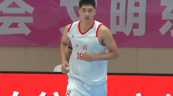 蒋浩然全场投篮10中6，罚球11中9得到22分6篮板2助攻