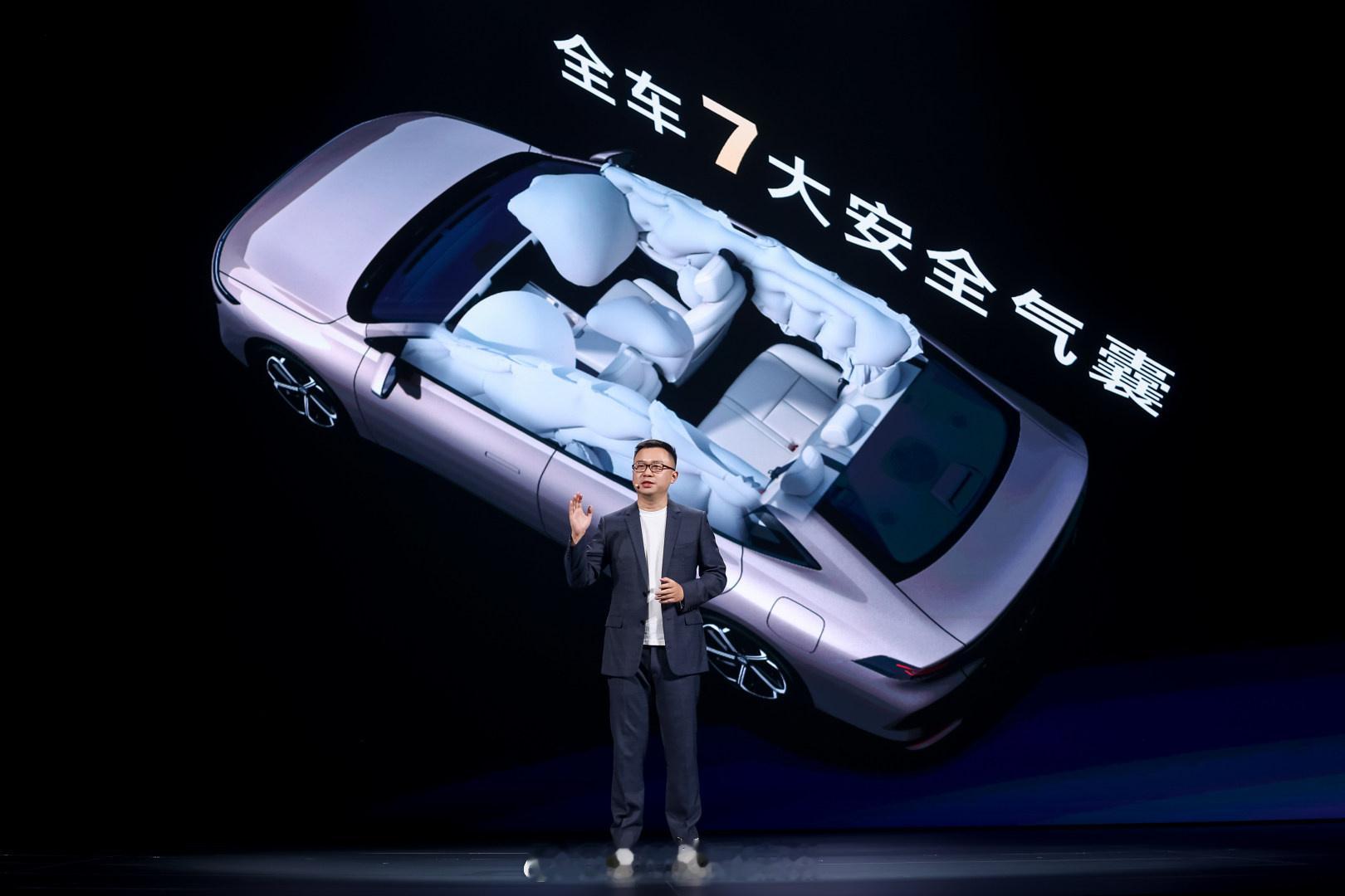 四个2两个王N6叫地主东风日产N6重磅上市，重构插混轿车市场价值！舒适与颜值优势