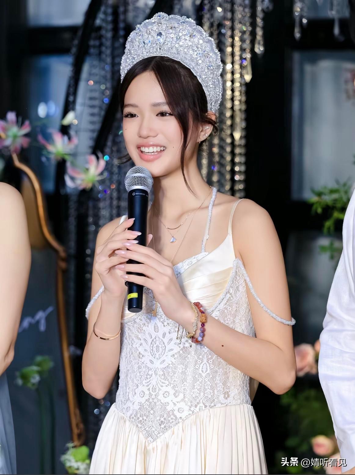 我有一种强烈的预感，钟丽缇要操心的事儿还在后头呢！

7月28日是她二女儿张思捷