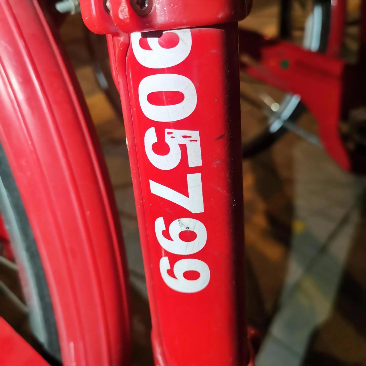 分享我这周有趣的事：共享单车一直还不上，很是无奈，只能救助共享单车的客服了。