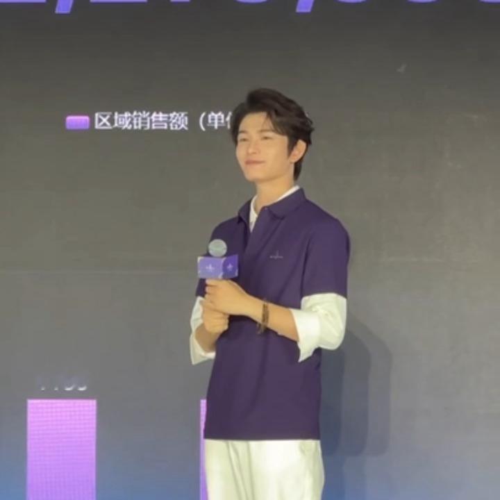 还说粤语啦“猴犀利啊～～”宝宝蒸蚌！ 