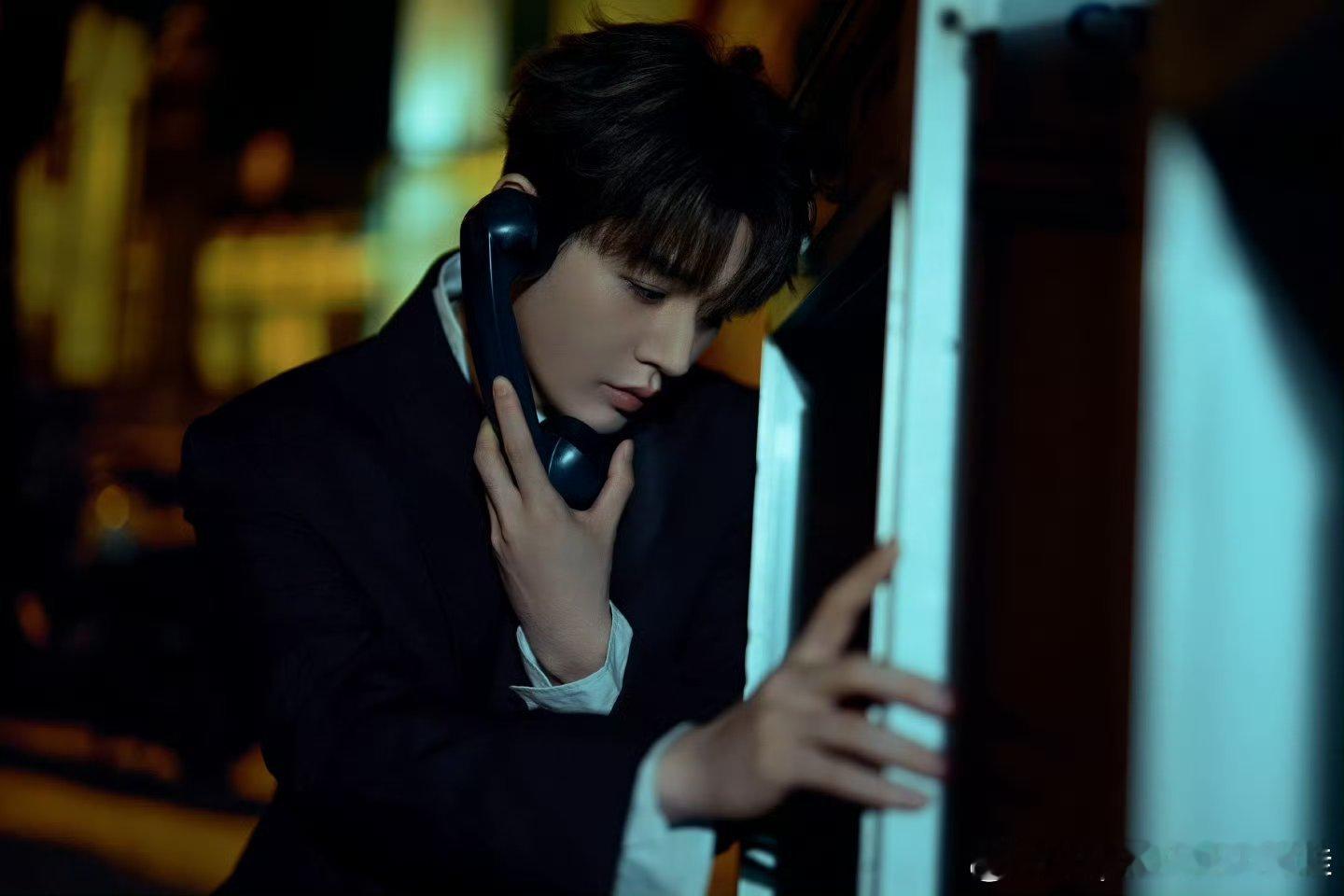 尖叫之夜出图邓为爱奇艺尖叫之夜出图，为子今天红毯估计要杀疯了！﻿邓为爱奇艺尖叫之