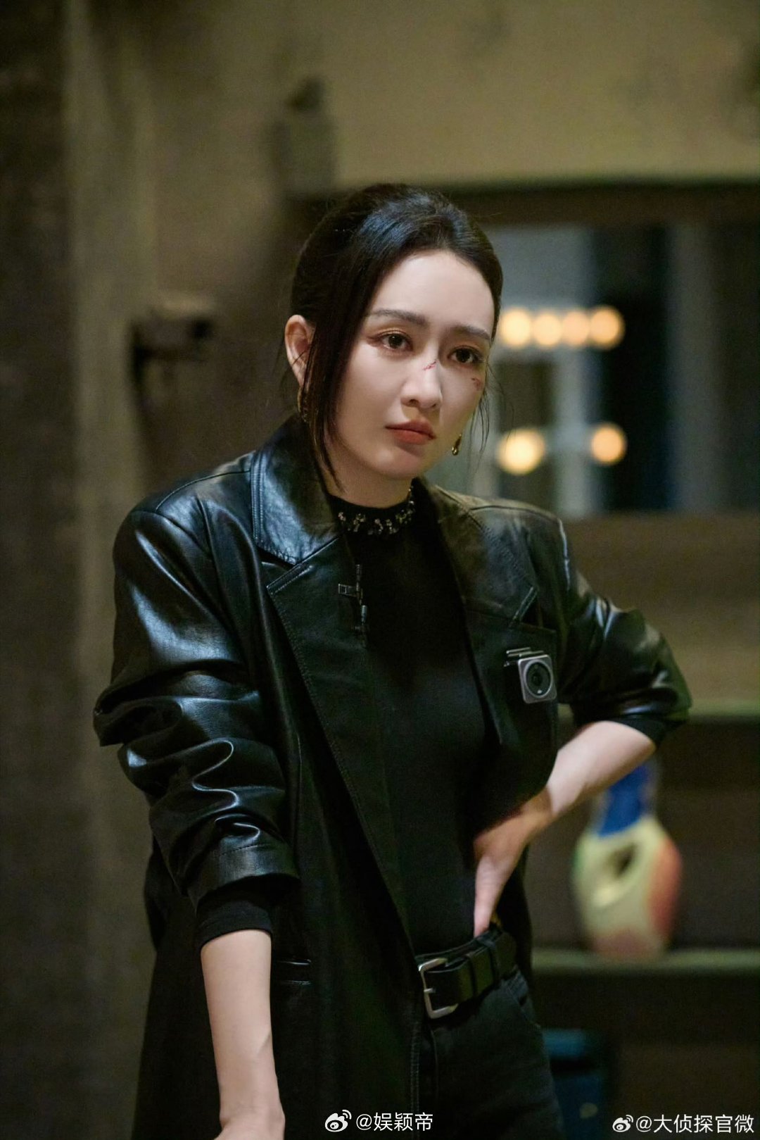 王鸥杨蓉战损妆大侦探 妆造天花板！战损不掩绝色，伤痕反添风韵。这份又撩又飒的破碎