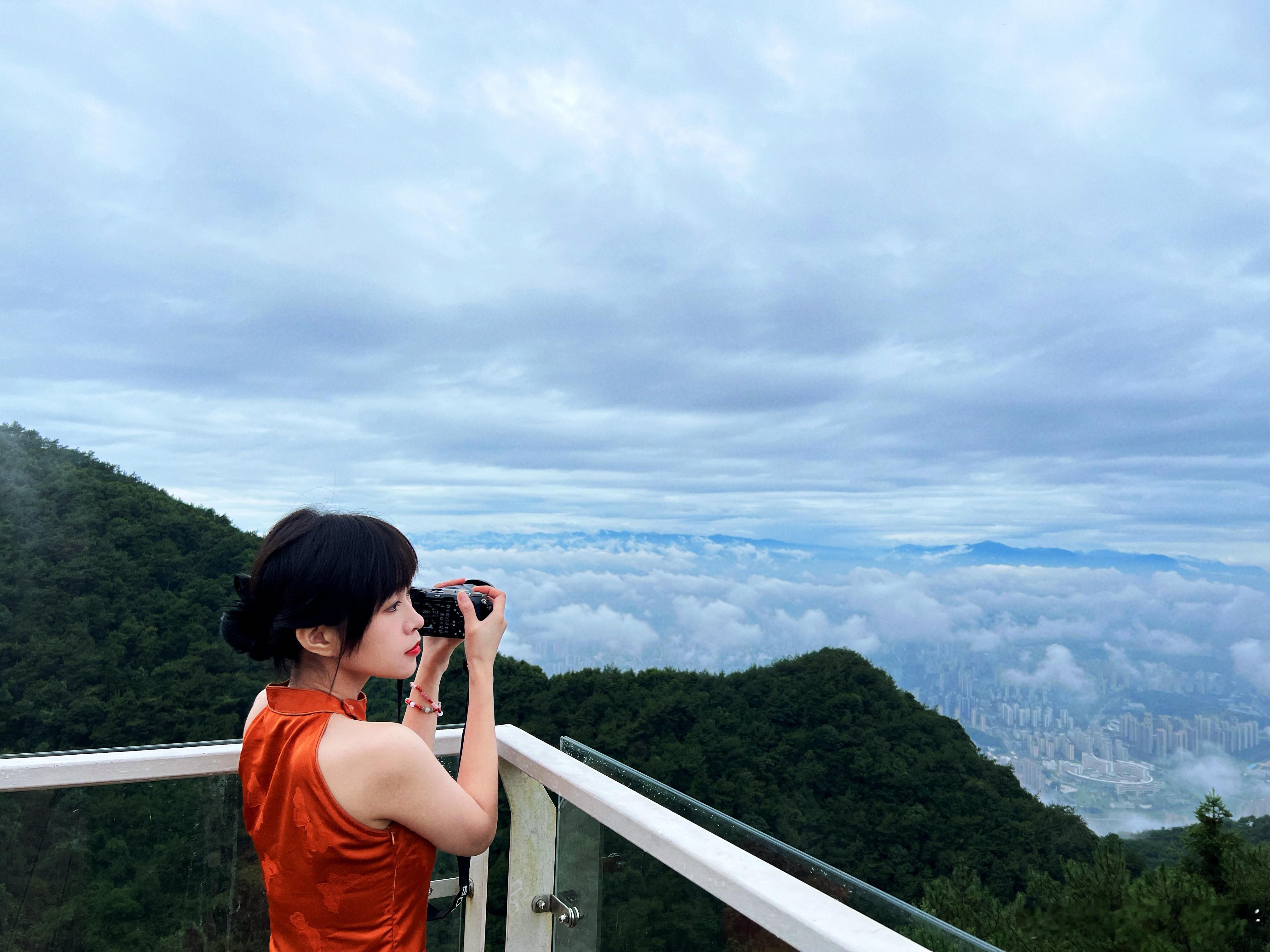  鼓山鼓岭～没有到过鼓山，就不算去过福州～ 早起还看到了超美的云海，漂亮得就像一