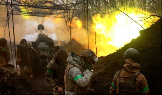 完了，这回真完了，乌克兰可能已经没人可死了。有俄军士兵在打扫顿涅茨克康斯坦丁诺夫