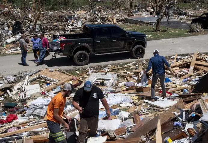 哥伦比亚7.5级地震为何伤亡远超预期，地质条件与建筑短板如何放大了这场天灾的破坏