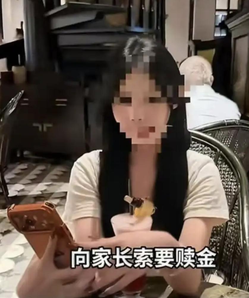 熟人约你去泰国玩？千万别信！19岁女生被骗进电诈园。

刷到这个事真的头皮发麻，