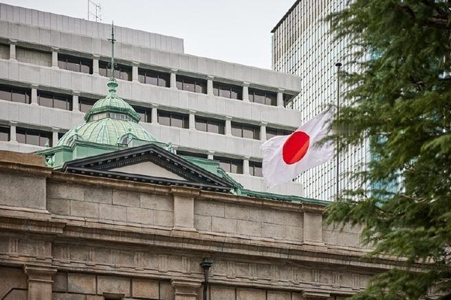 想借着新规偷偷开倒车，把日本一步步往军国主义拉回去？这算盘打得可明显了对比下，同