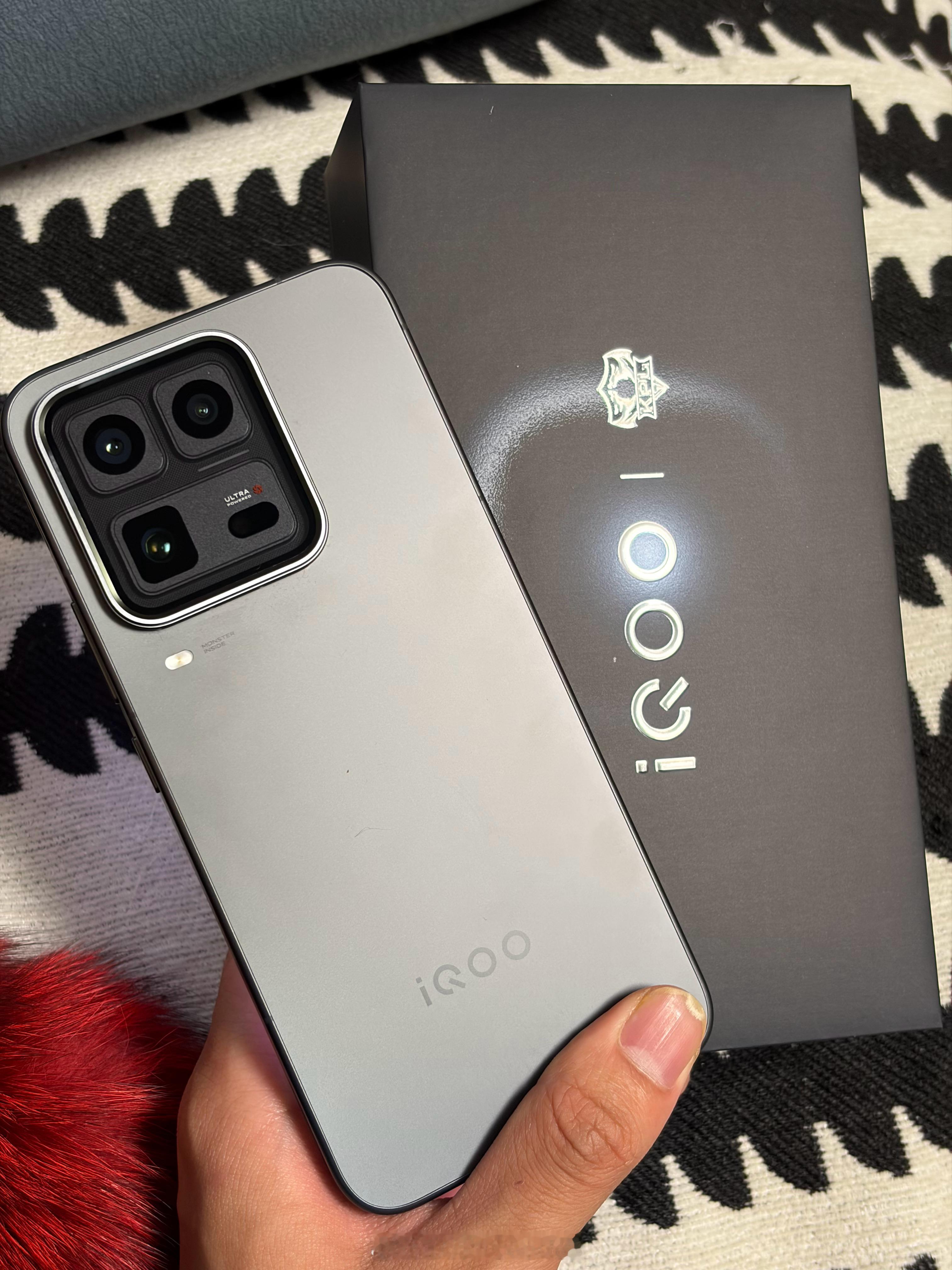 过年搞了台打游戏的机器，看我狠狠上分iQOO15 Ultra