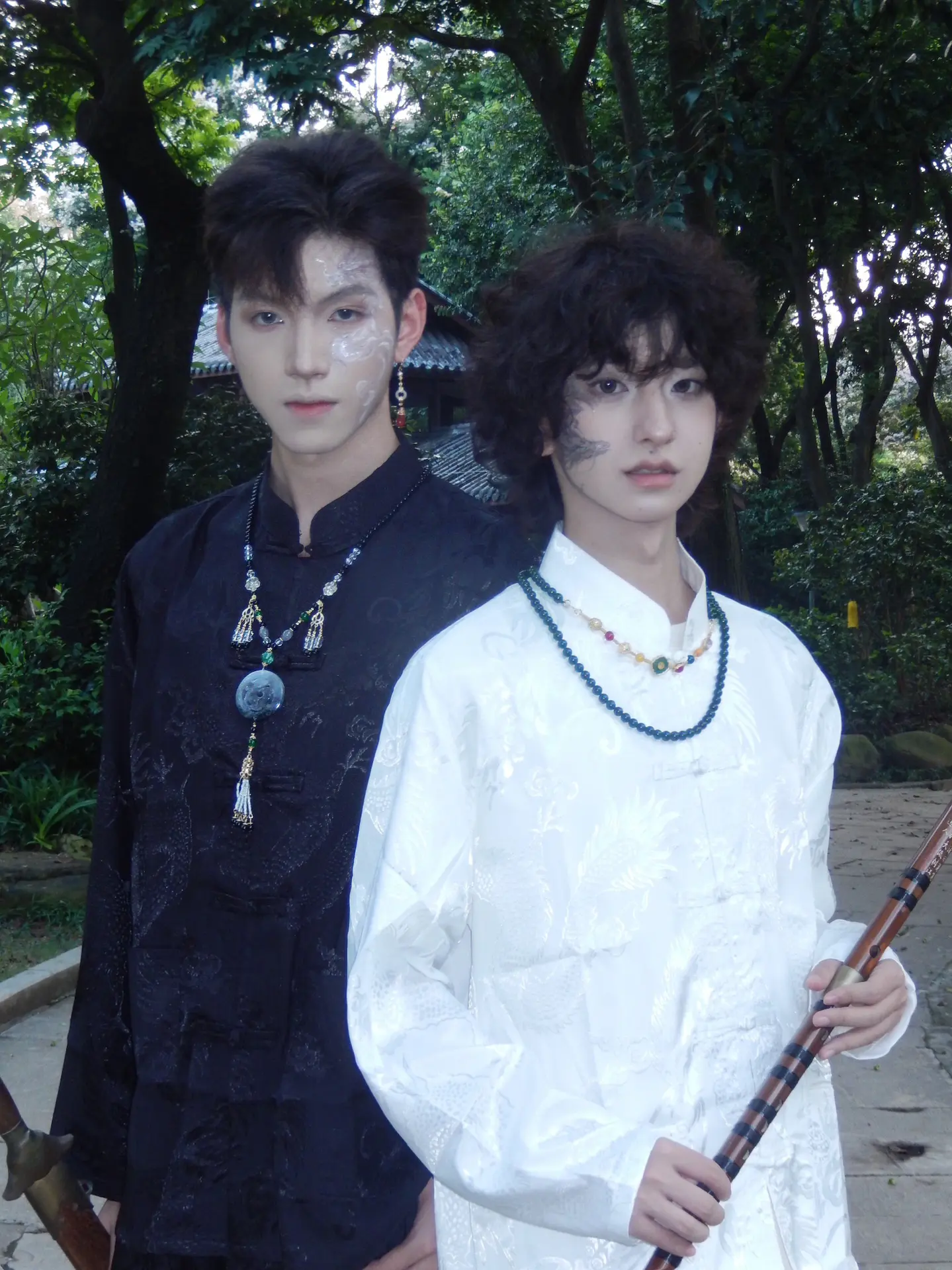 “ 你与我，同而不同 ”