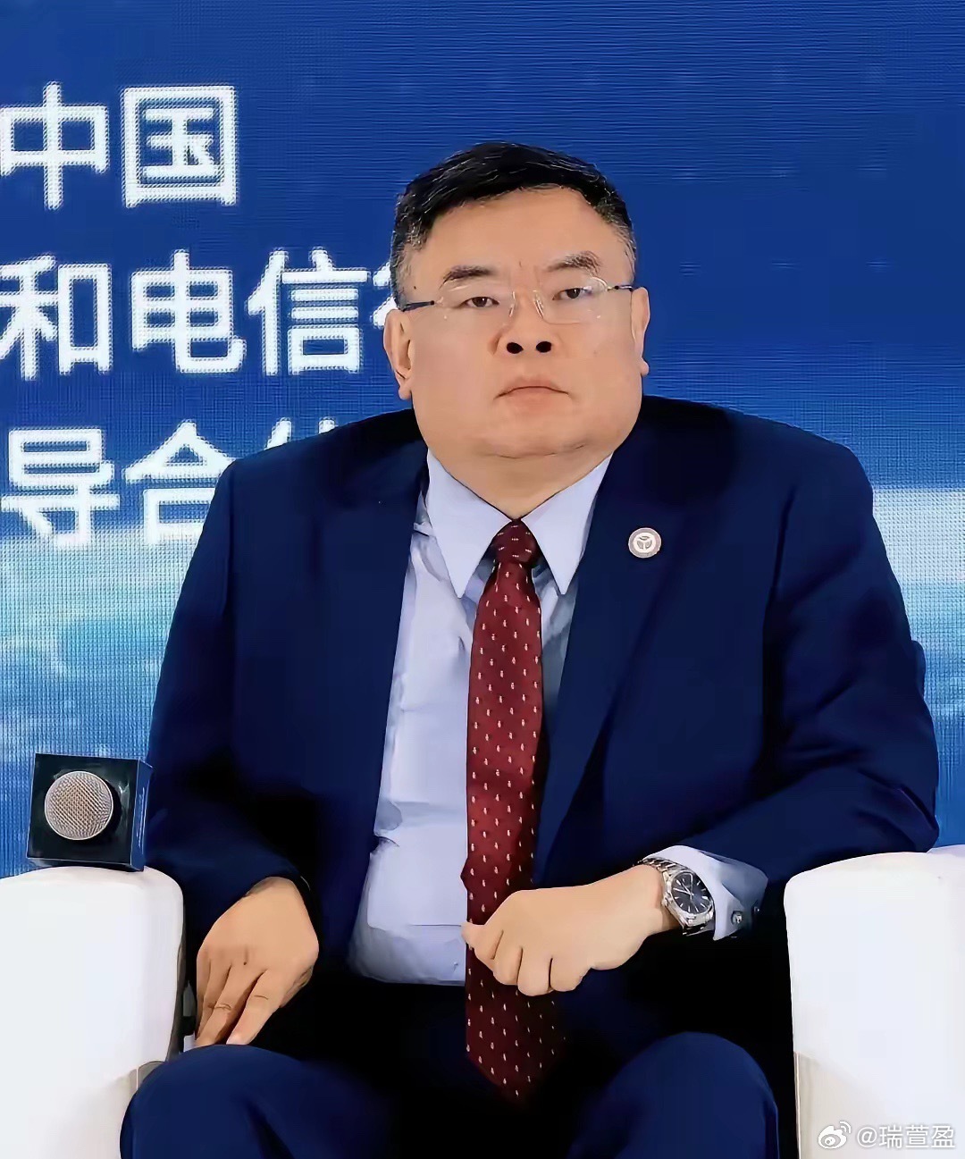 盈科律所原负责人梅向荣涉10亿融资担保案被立案，投资者受损3月18日，中国新闻周