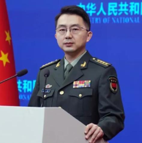 没有任何退让
 
国防部发布严厉声明：
 
2月10日，面对近期台湾涉军问题，国