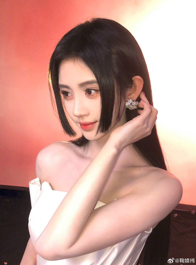 阳光信用   🌻阳光信用🌻每日一善人生路上，风景旖旎，我们不仅要学会欣赏眼前