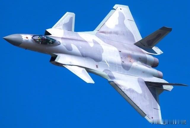 中东的天彻底变了！埃及看不上歼-10C，直接砸重金要买中国的“大杀器”歼-20，