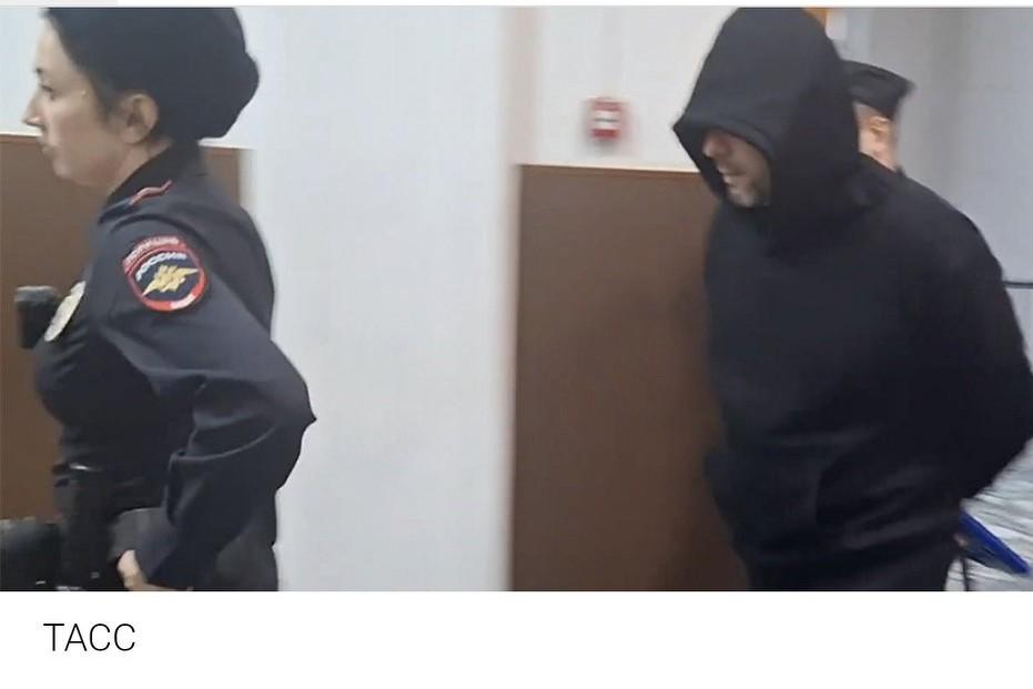 ✅获普京授勋的俄刑侦上校贪2亿卢布扣押款，被判10年监禁 🚨⚖️
莫斯科法院判