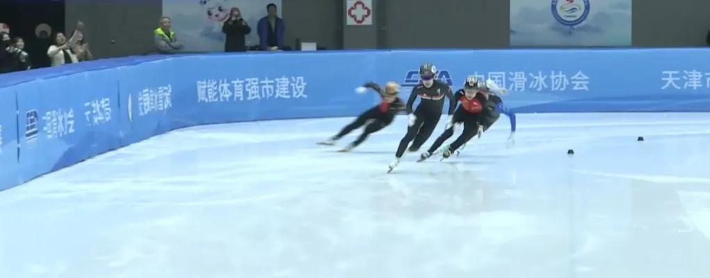 #记录我的2024# 短道速滑全国冠军赛今天在天津蓟州继续进行。今天决出了男女1