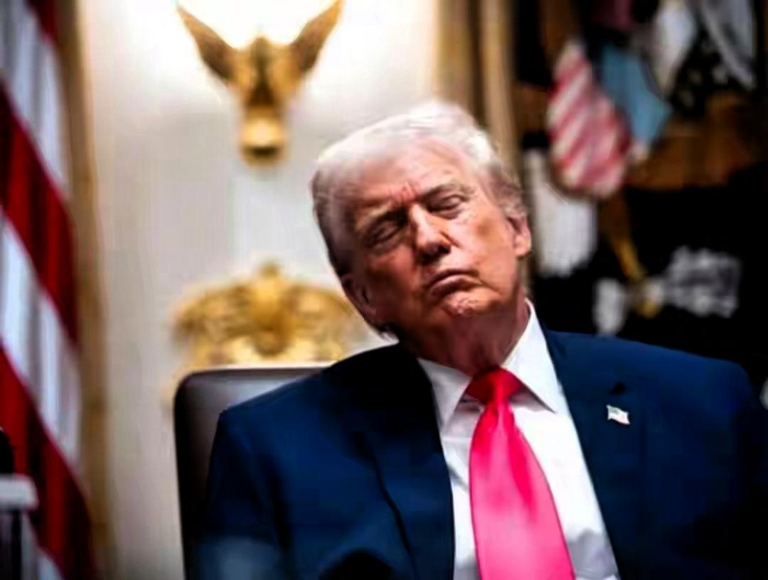 特朗普这老头玩挺大 😂 张嘴就要万亿买“大烟花”，满世界放炮还敢提名和平奖 ?