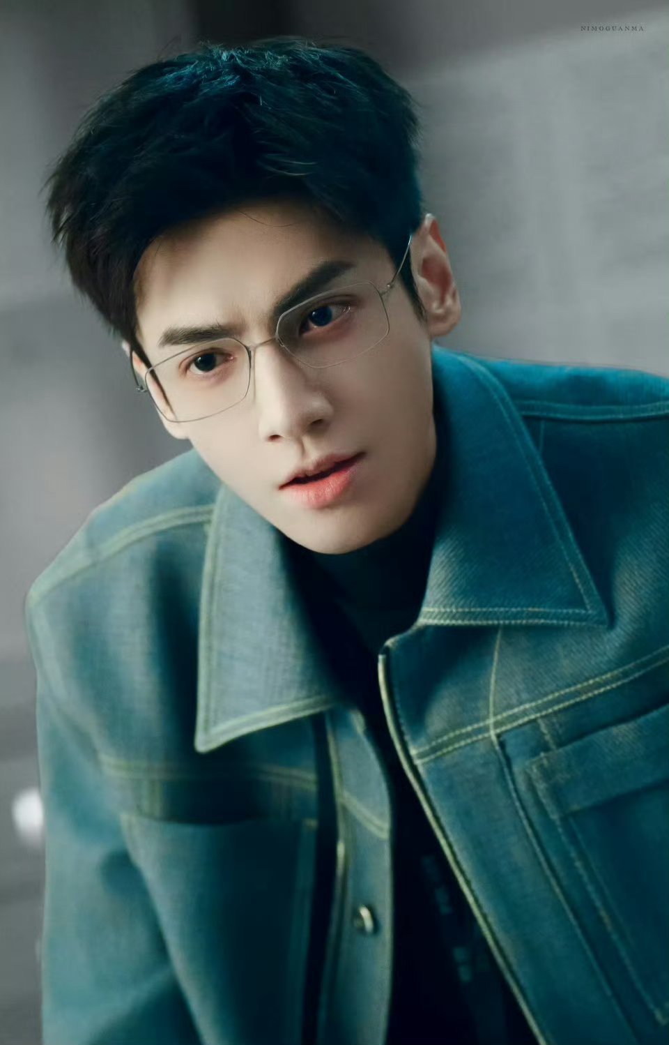 剥茧首播口碑 年度悬疑王炸预定！罗云熙穿白大褂演法医，冷静锐利和执念痛感切换超带