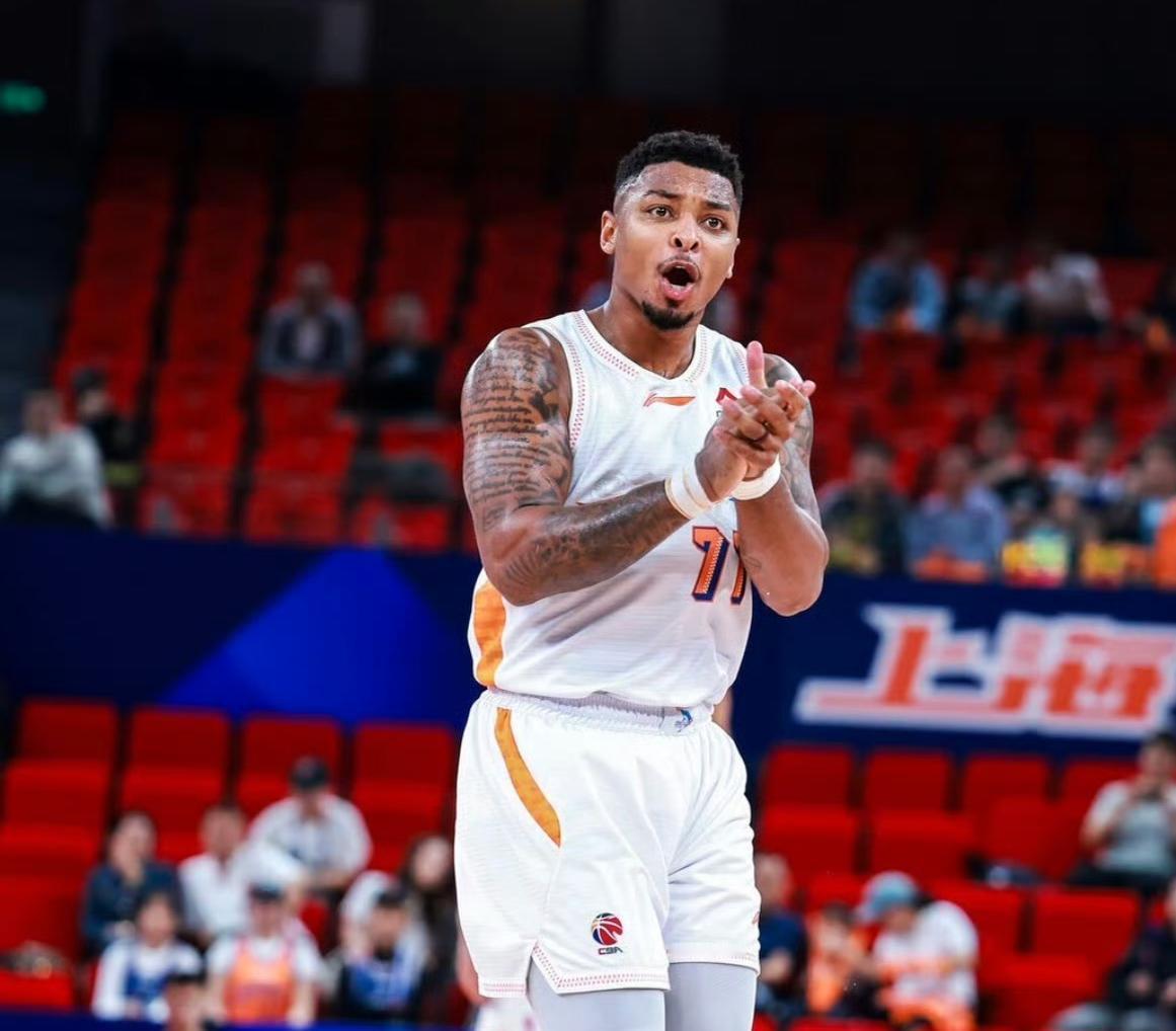 一场等了15年的胜利真是太不容易了，福建晋江文旅男篮逆转18分战胜广东东阳光男篮