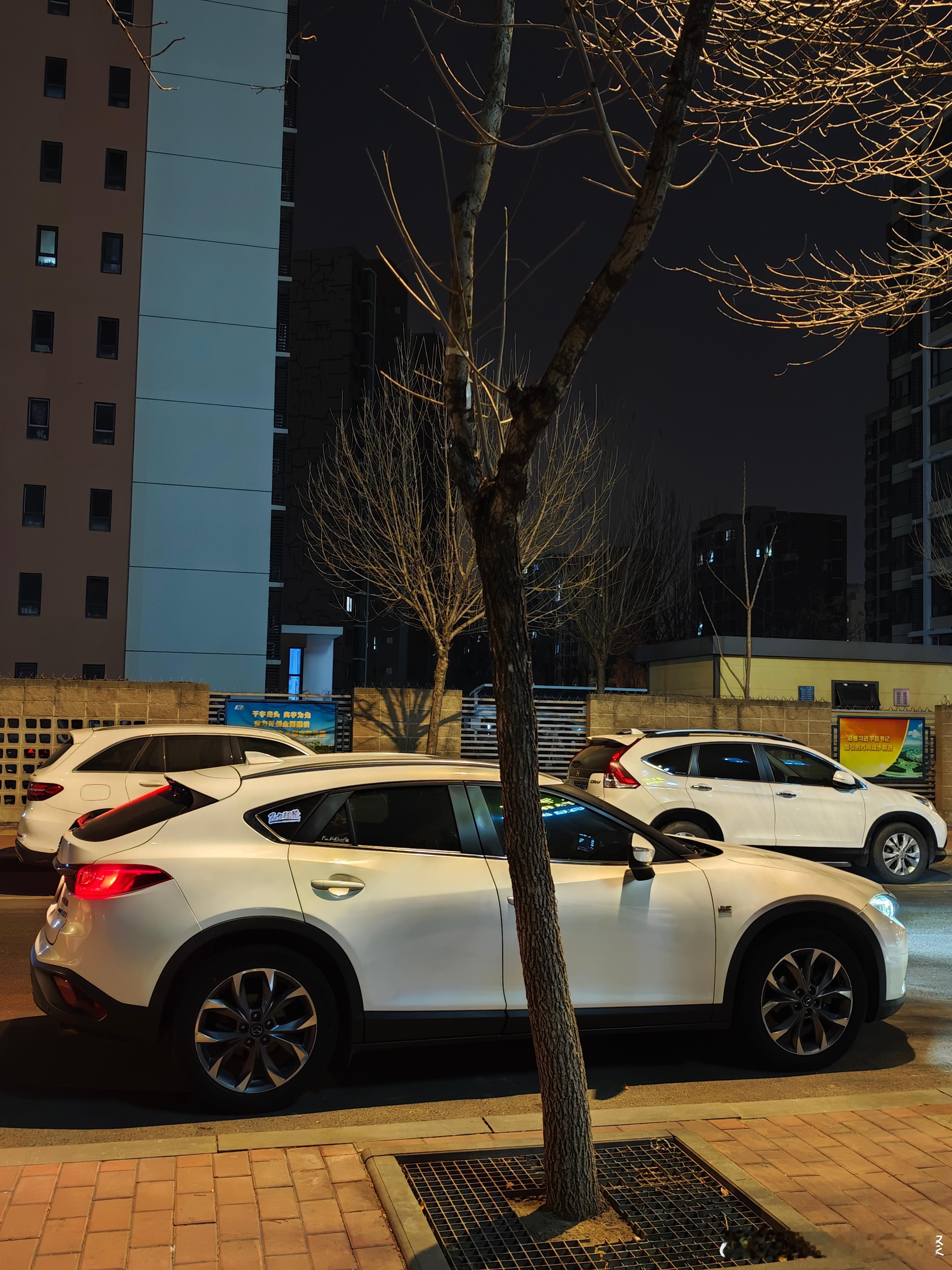 马力玩聚老马在路上 今晚又陪客户吃饭喝酒孔老板开着CX4接我来了哈哈哈哈哈哈哈哈