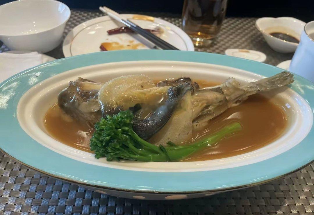 人心不可怕，可怕的是看不透人心。一是糊涂，没有是非观念脑袋里一盆浆糊，容易被甜言