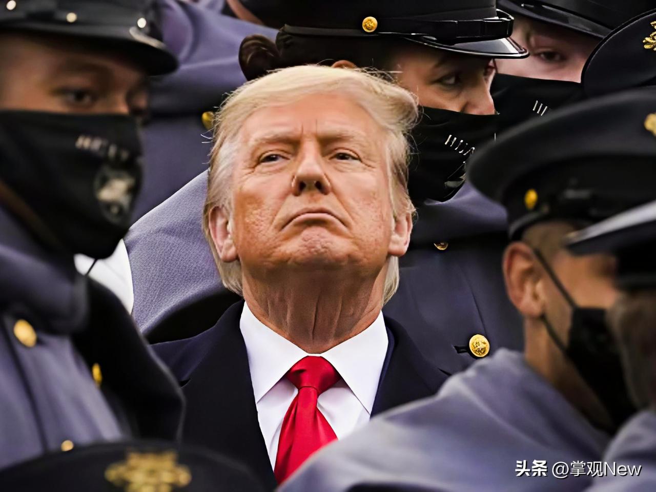 现在已经不是特朗普想不想访华的事，而是国内很多同胞根本不欢迎这位反复无常、毫无信